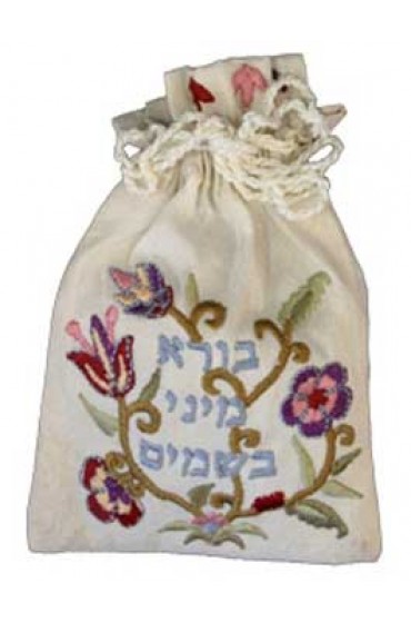 Embroidered Havdalah Spice Bag and Cloves